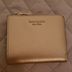 Kate Spade Spencer small bifold wallet
